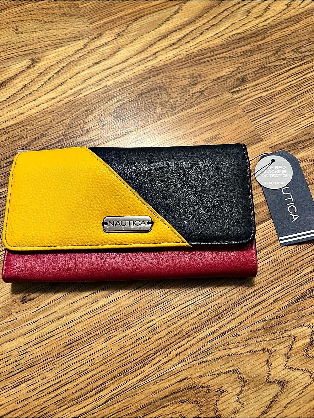 Nautica Money Manager Color Block Wallet in Red & Yellow NWT